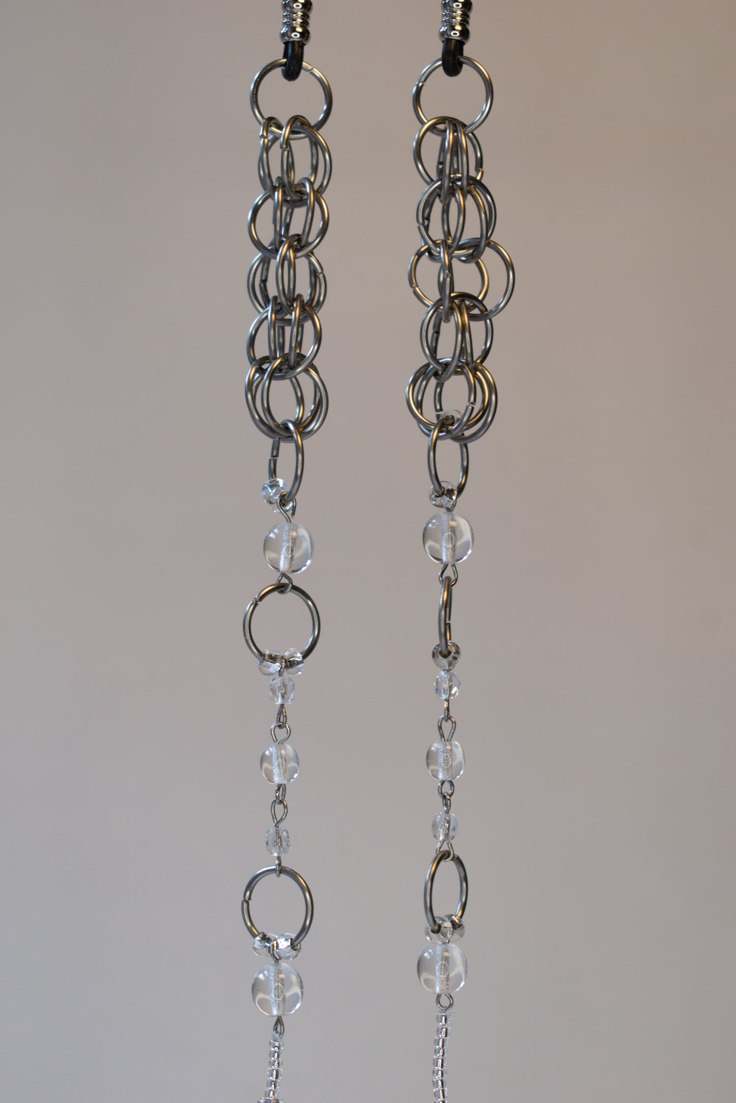 spindly glasses chain