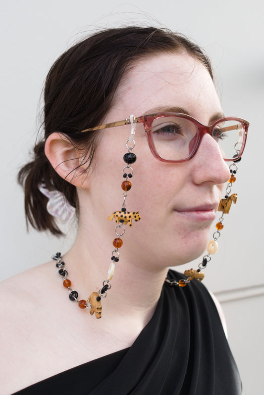 spots and stripes glasses chain