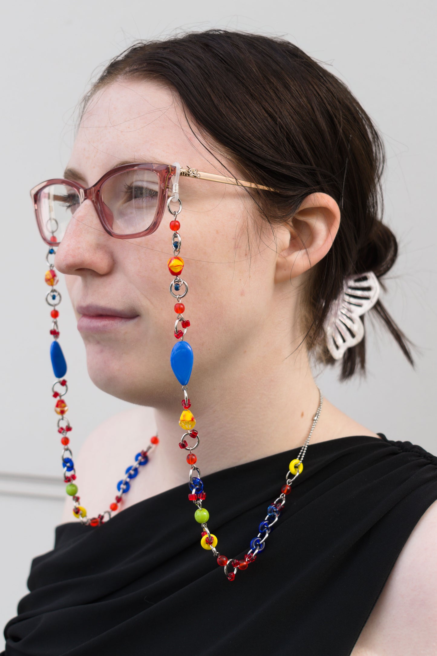 macaw glasses chain